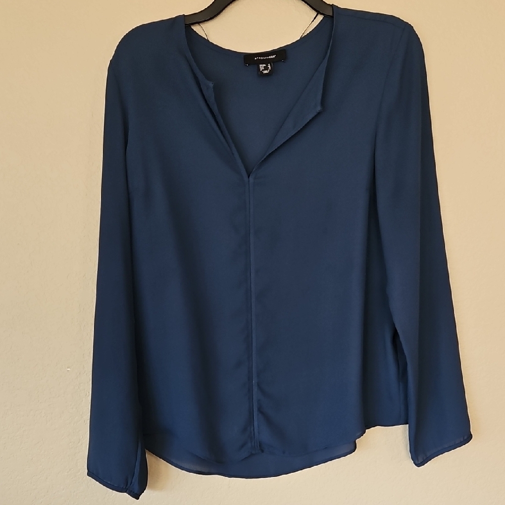 Atmosphere Vneck Top Size‎ 8